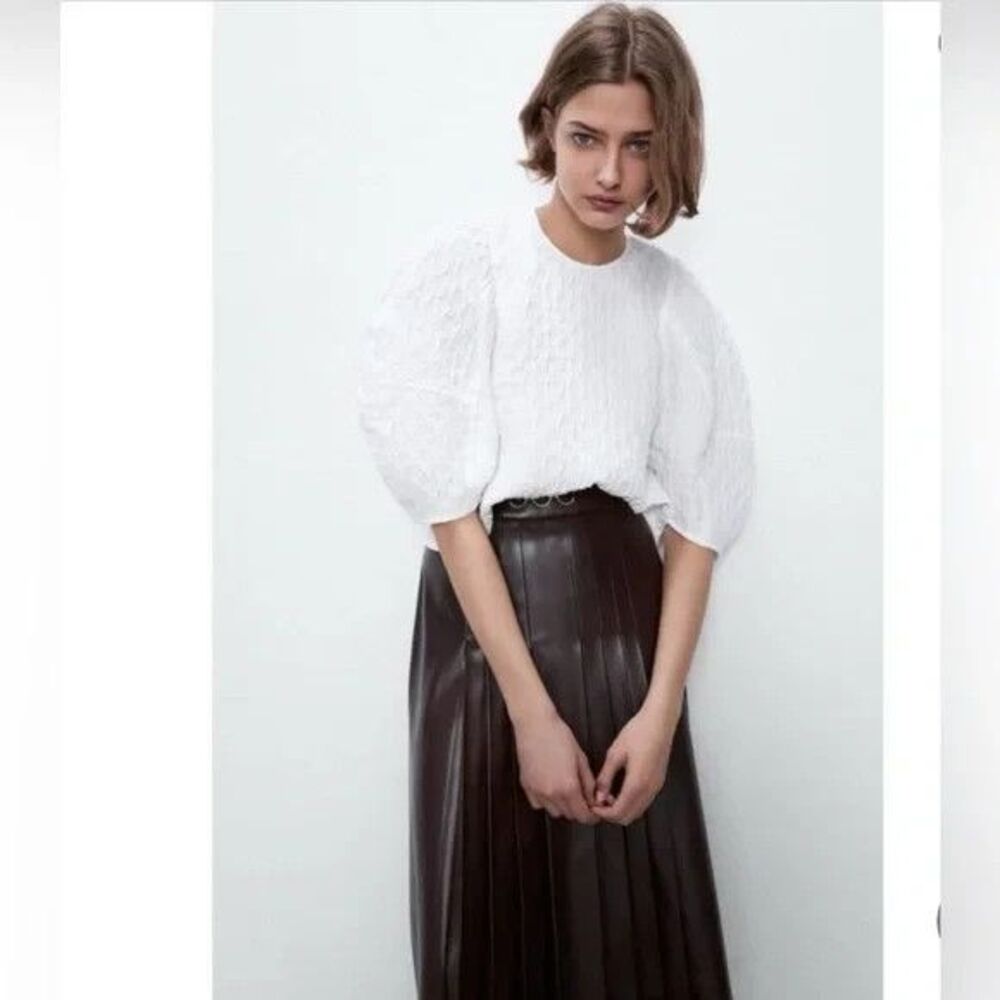 ZARA Textured Crinkle Puff Sleeve Top White Blouse Size Small